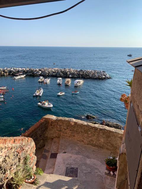 Alloggio Vista Mare Macrescia リオマッジョーレ エクステリア 写真